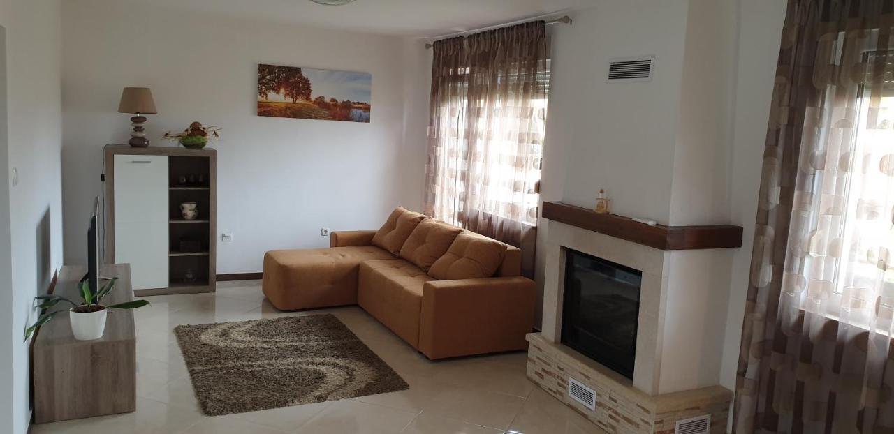 Apartman Lena PUY 외부 사진